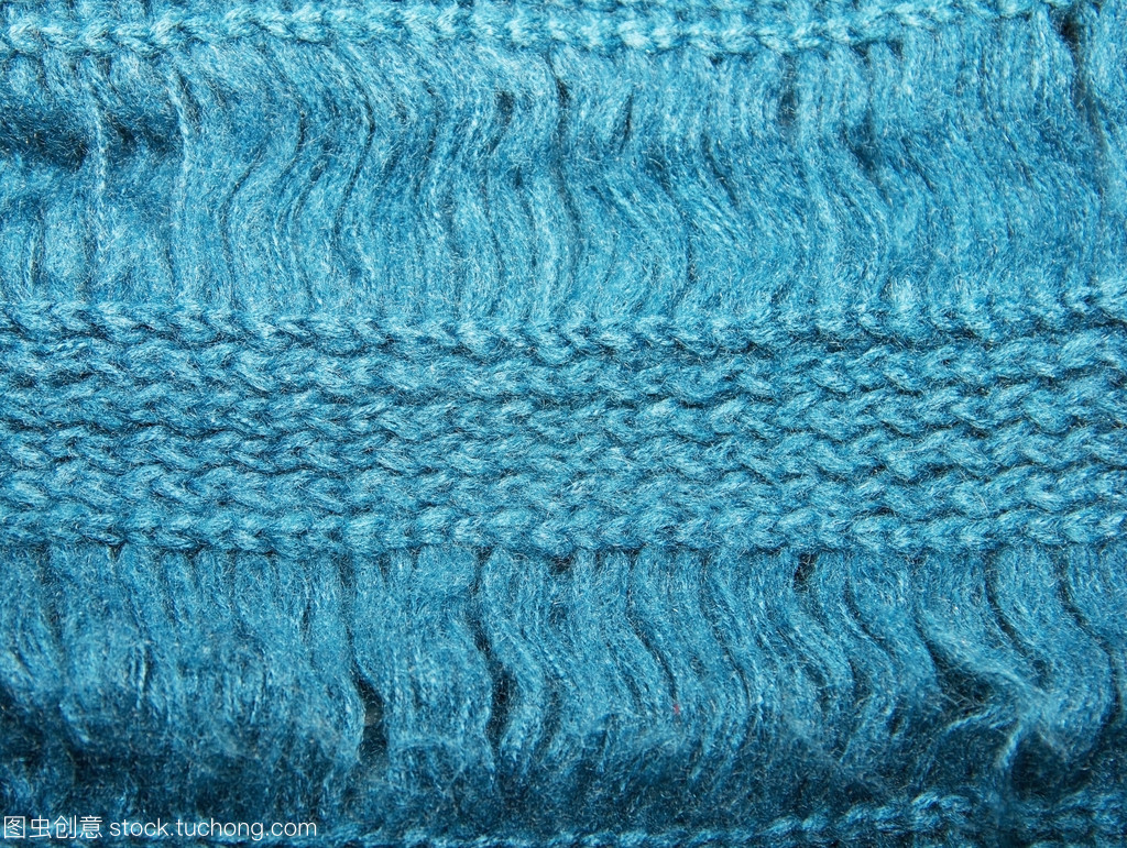 藍色馬海毛紋理針織圍巾 編織藝術與溫暖時尚的交織